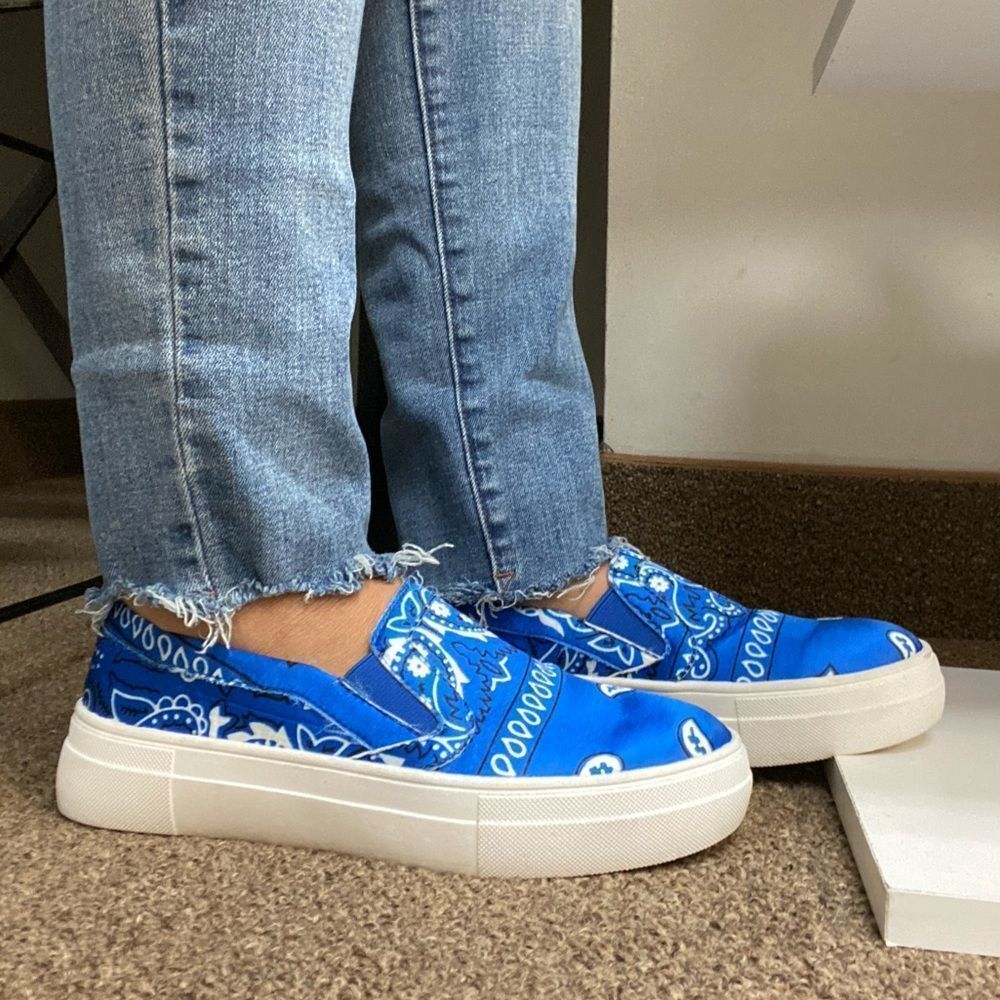Blue Bandana Tennis Sneakers - Picture 5 of 5